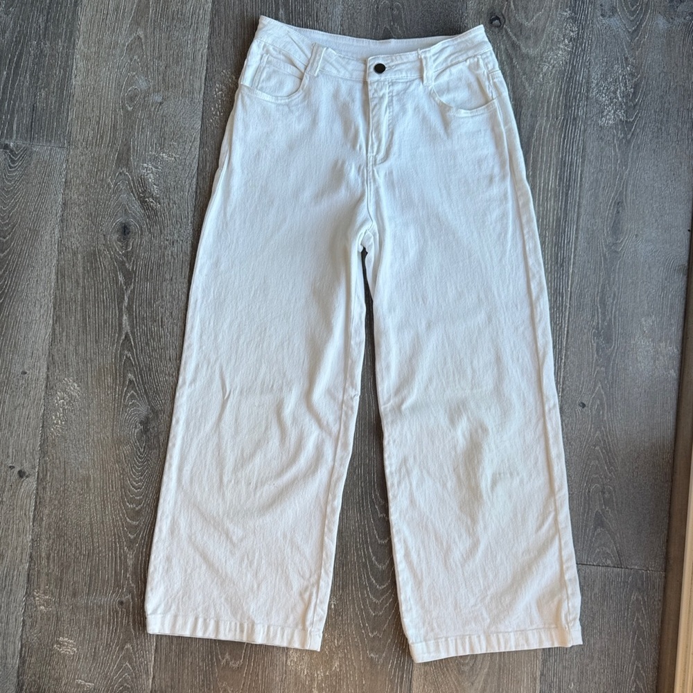 Entro Women's Cream Straight Leg Jeans SK0340